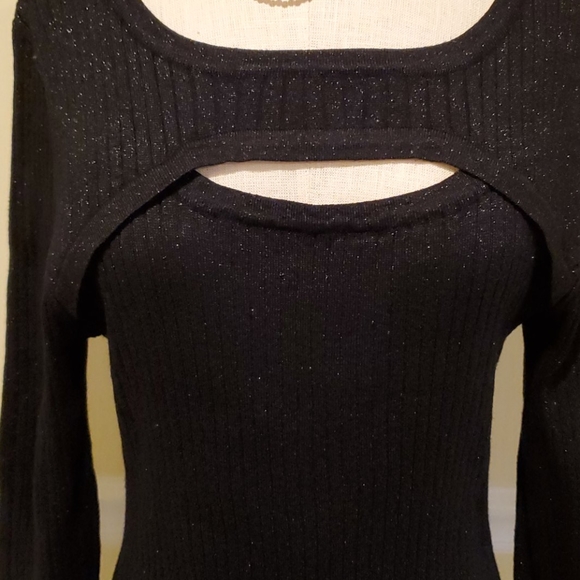 Shirt - Picture 3 of 4